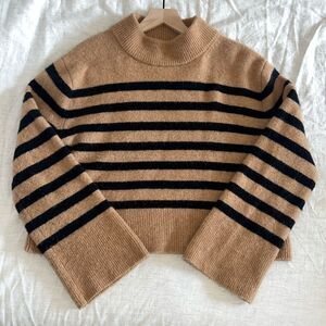 J. Crew Chunky crewneck sweater in Supersoft yarn Size Small